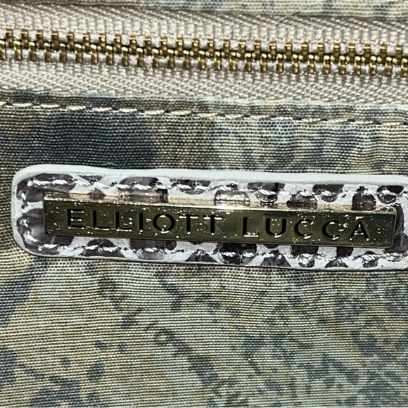 Elliott Lucca Leather Snakeskin Design Textured Turn-Lock Clutch - Picture 14 of 16